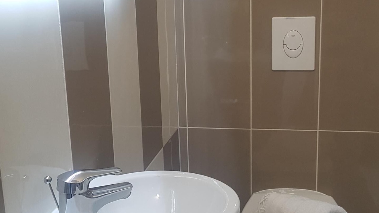 Photo of Bathroom in Evry