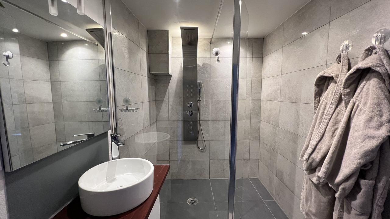 Photo of Bathroom in Hincmar