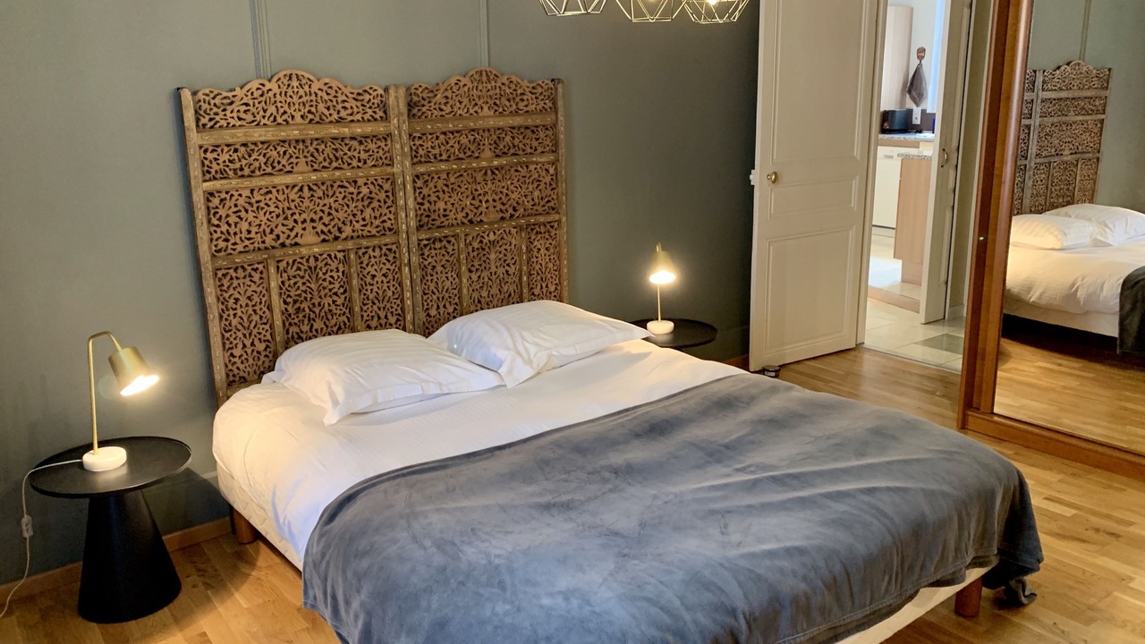 Photo of Bedroom in Beaune City Centre