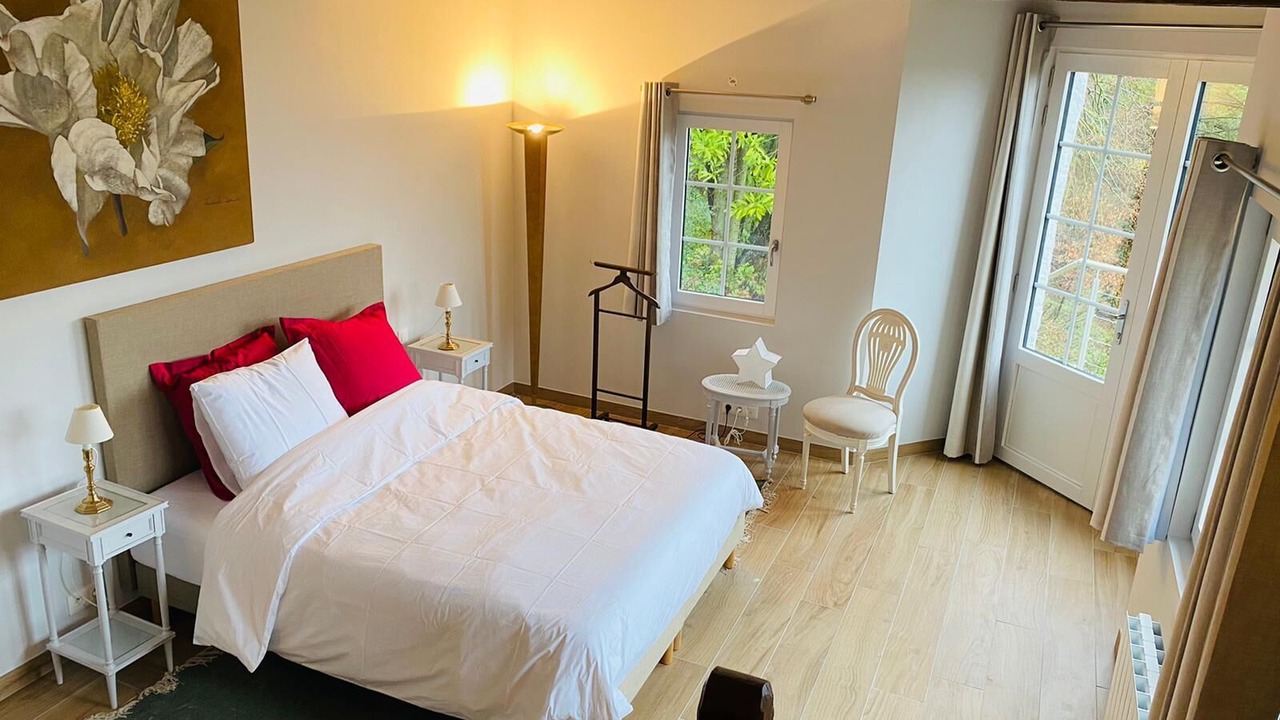 Photo of Bedroom in La Roche-Guyon