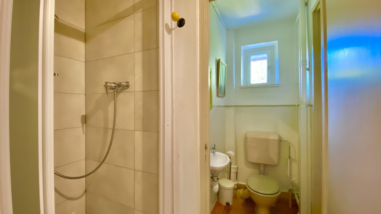 Photo of Bathroom in Munster