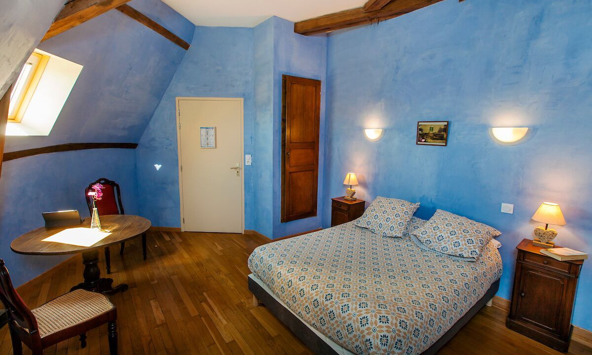 Photo of Bedroom in Charbogne