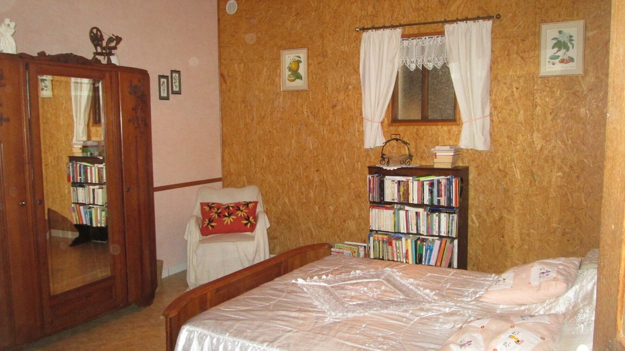 Photo of Bedroom in Breheville