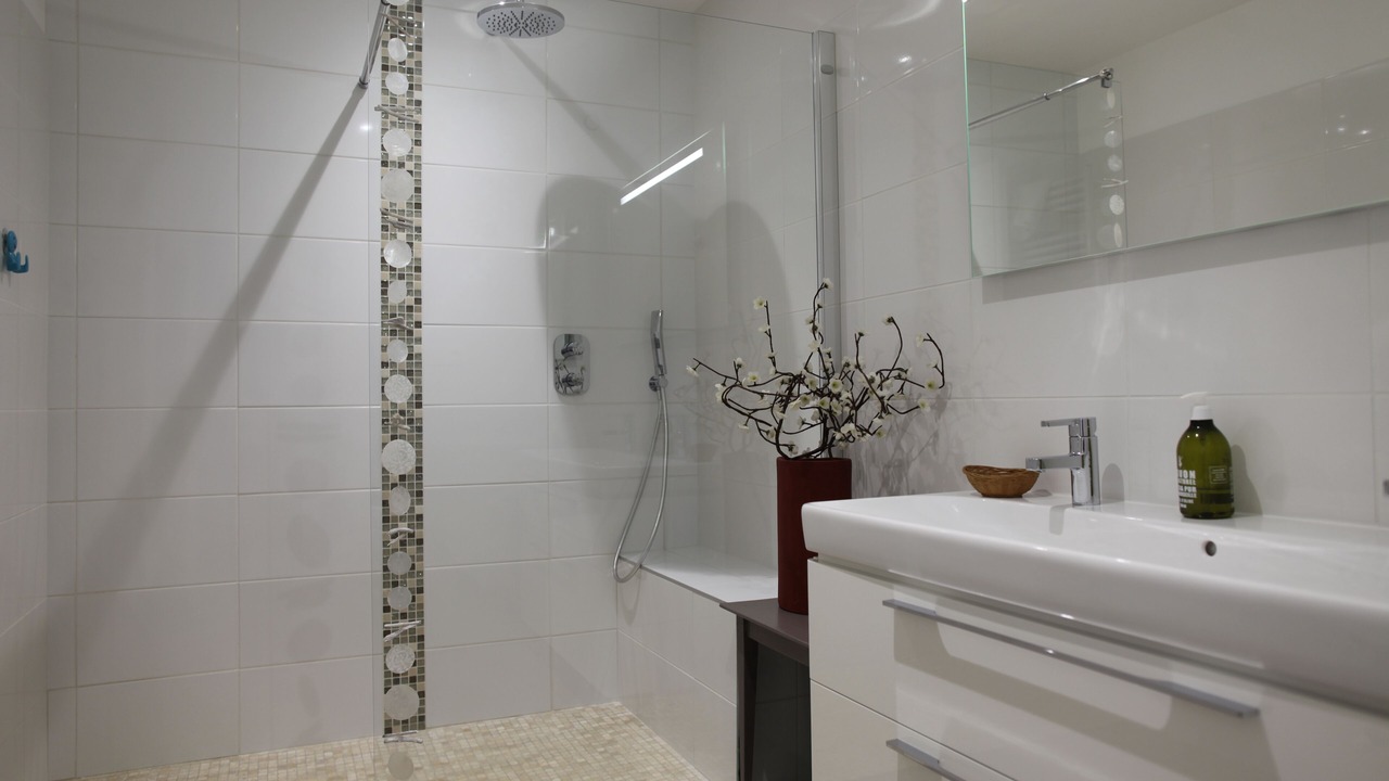 Photo of Bathroom in Remilly-les-Pothees