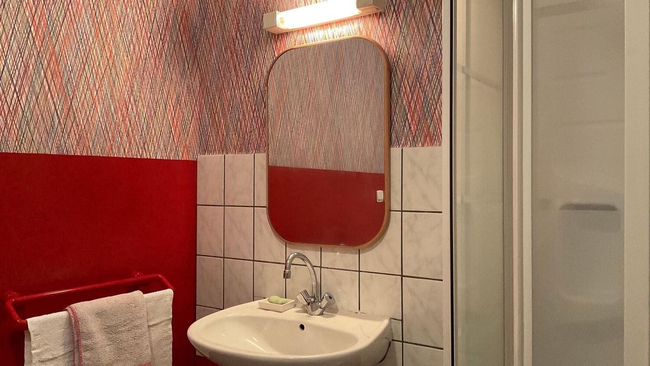 Photo of Bathroom in Girancourt