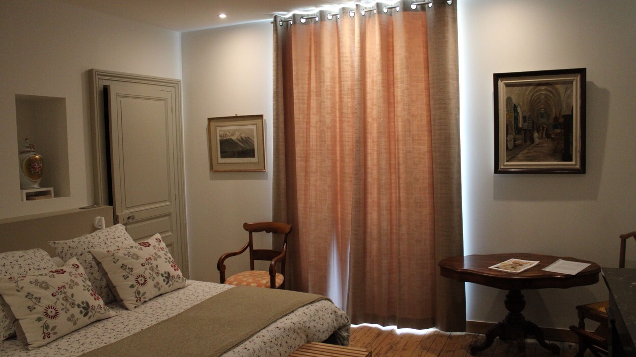 Photo of Bedroom in Vire
