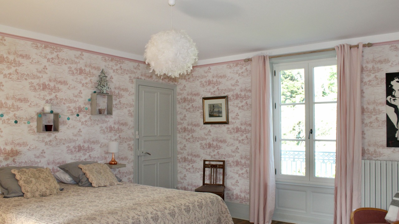 Photo of Bedroom in Vire