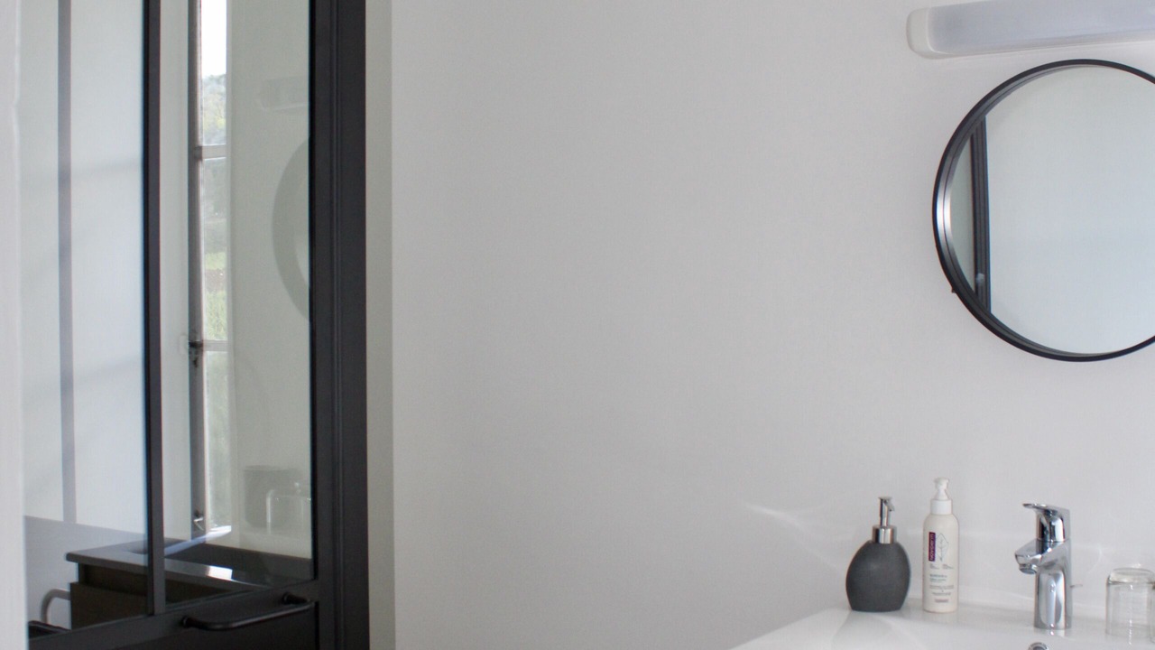 Photo of Bathroom in Vire