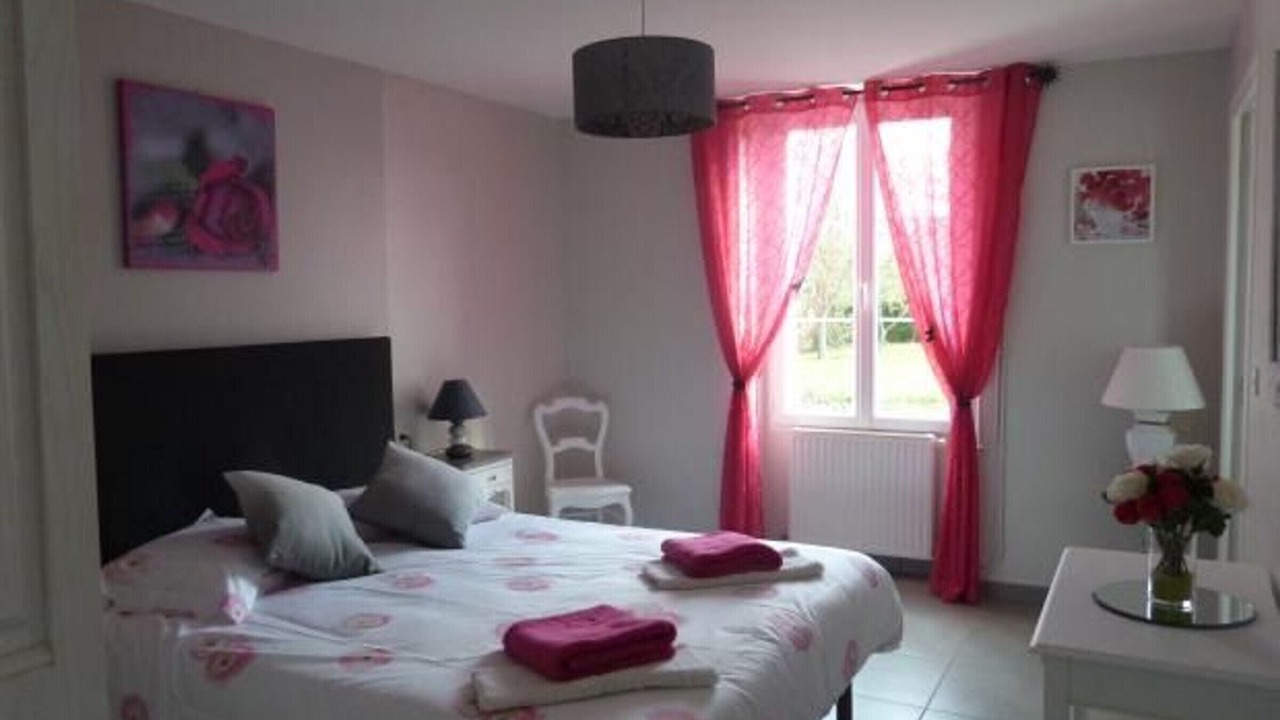Photo of Bedroom in Vallon-sur-Gee