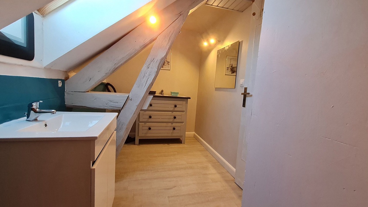 Photo of Bathroom in Vieilles-Maisons-sur-Joudry