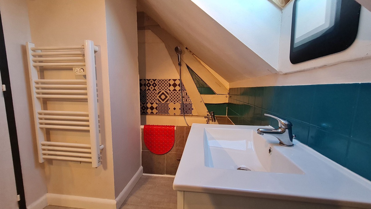 Photo of Bathroom in Vieilles-Maisons-sur-Joudry