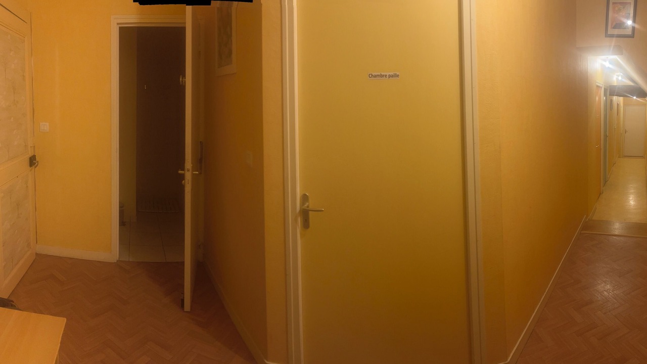 Photo of Others in L'Huisserie