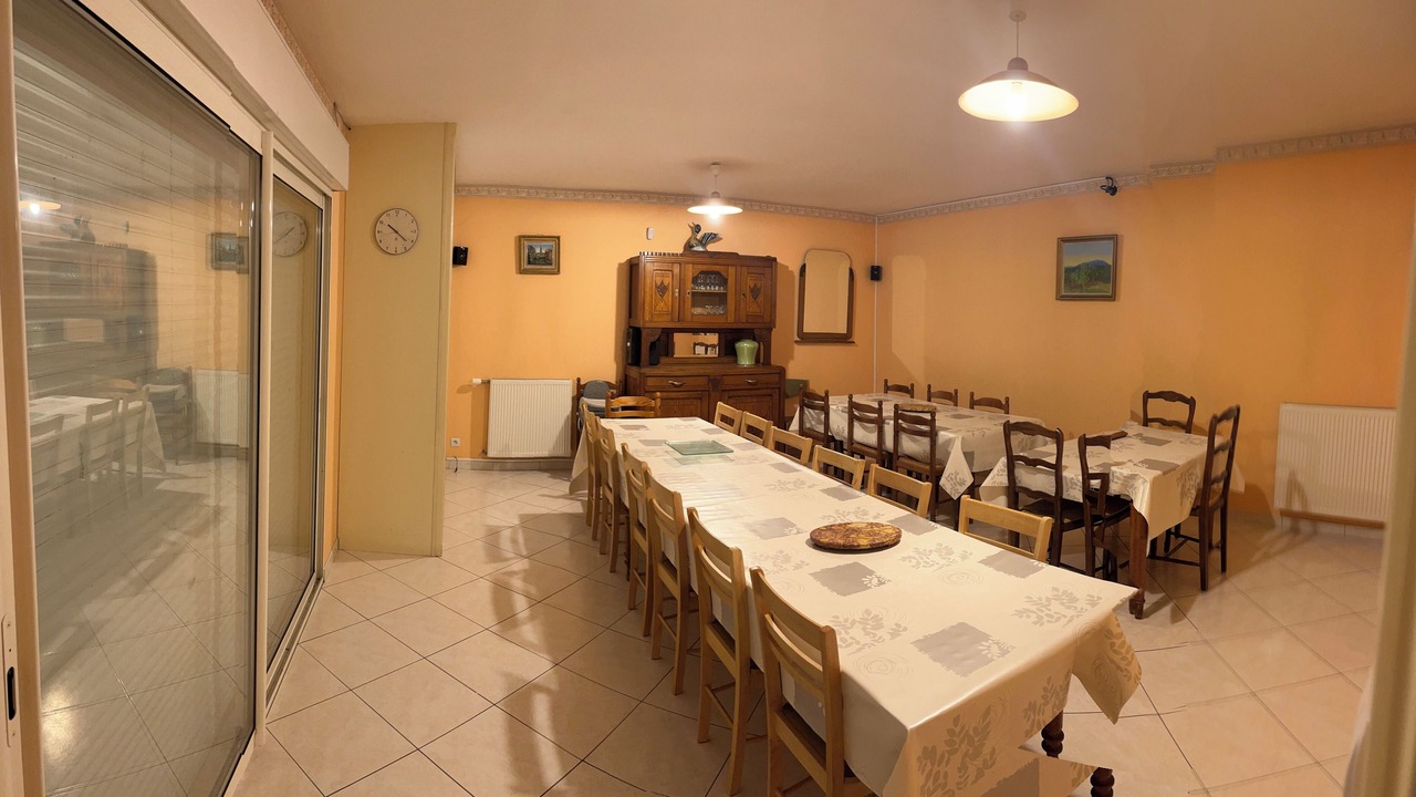 Photo of Others in L'Huisserie