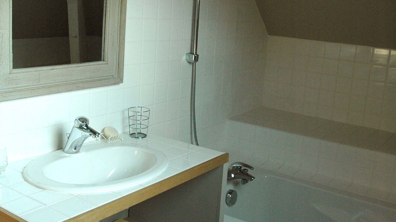 Photo of Bathroom in Sainghin-en-Melantois