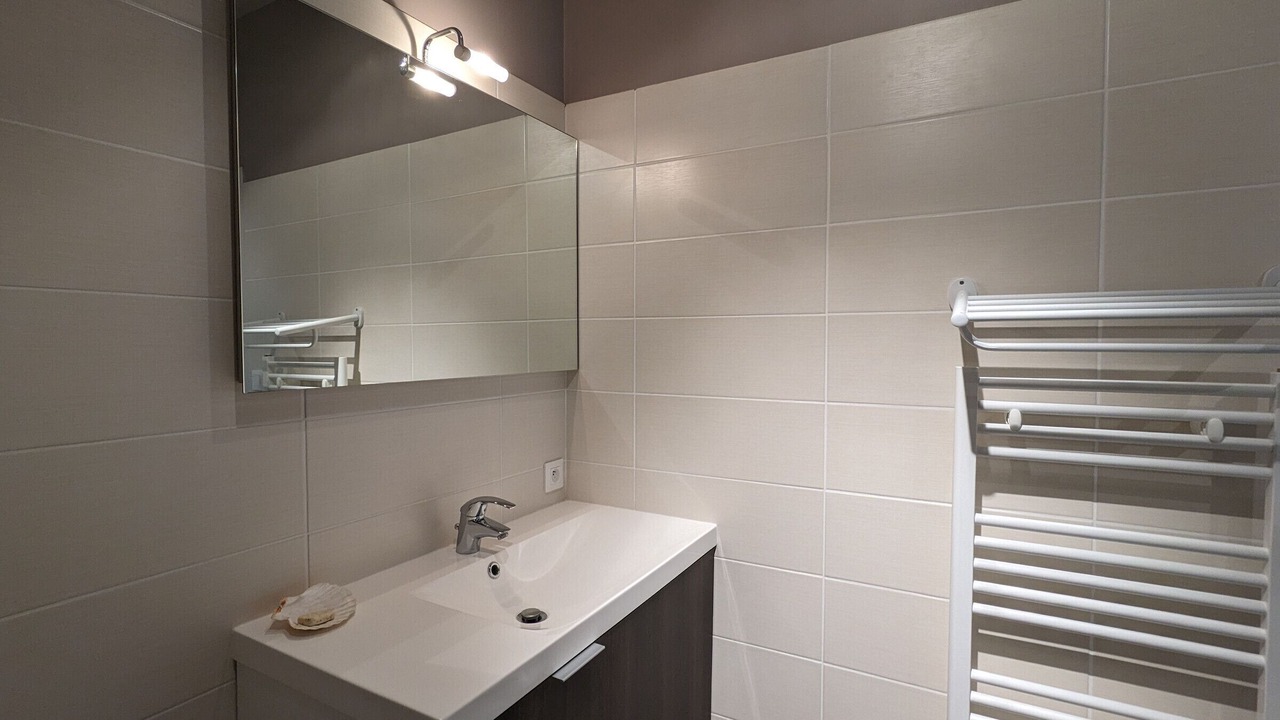 Photo of Bathroom in Perassay