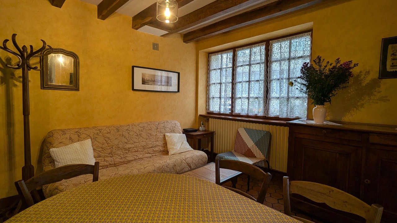 Photo of Livingroom in Gehee