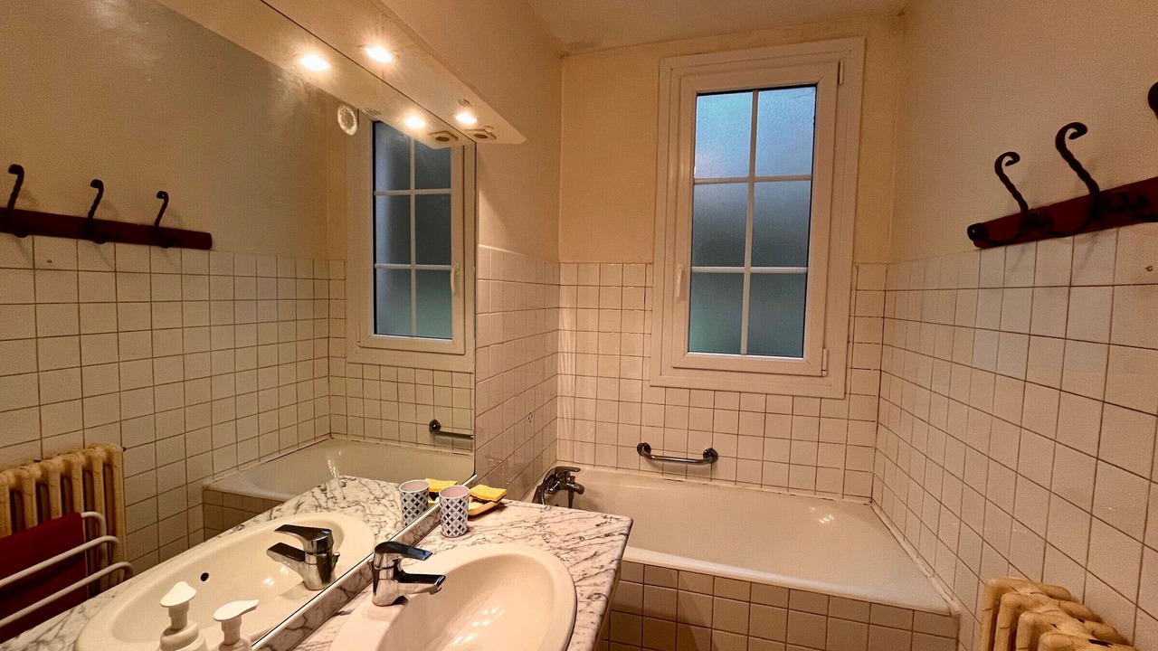 Photo of Bathroom in Saint-Hilaire-sur-Benaize