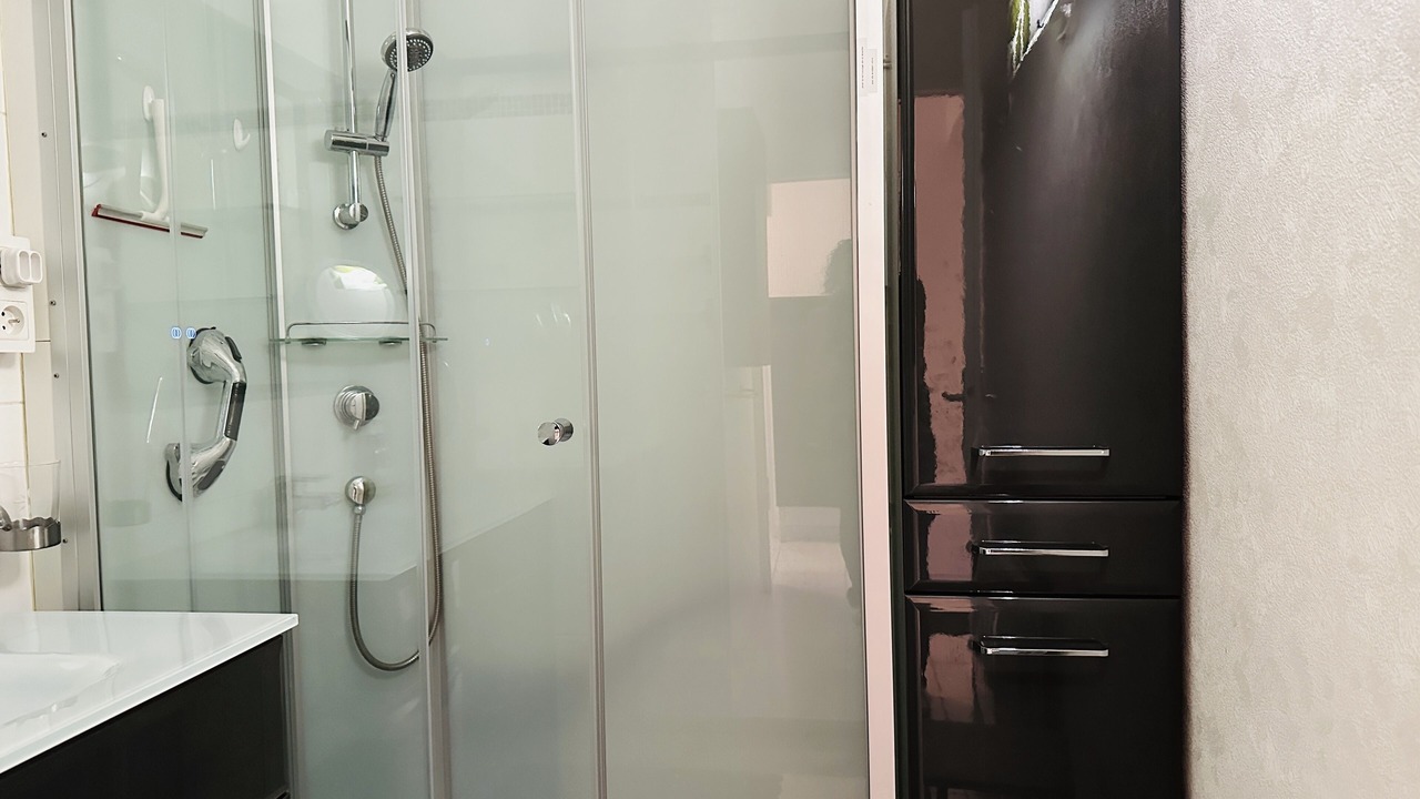 Photo of Bathroom in Mesnil-Val