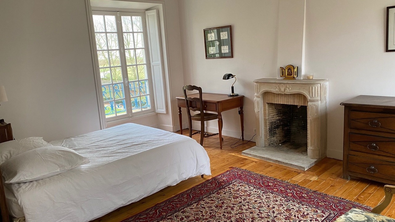 Photo of Bedroom in Villeconin