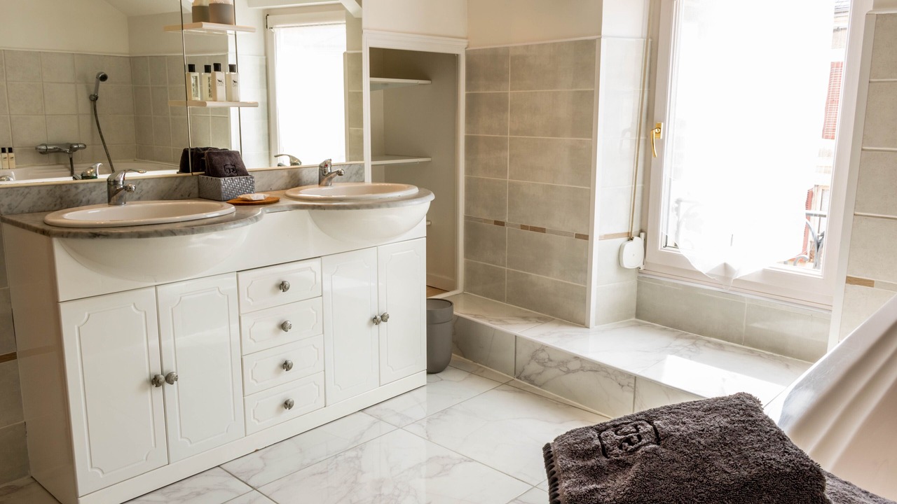 Photo of Bathroom in Ville-Dommange