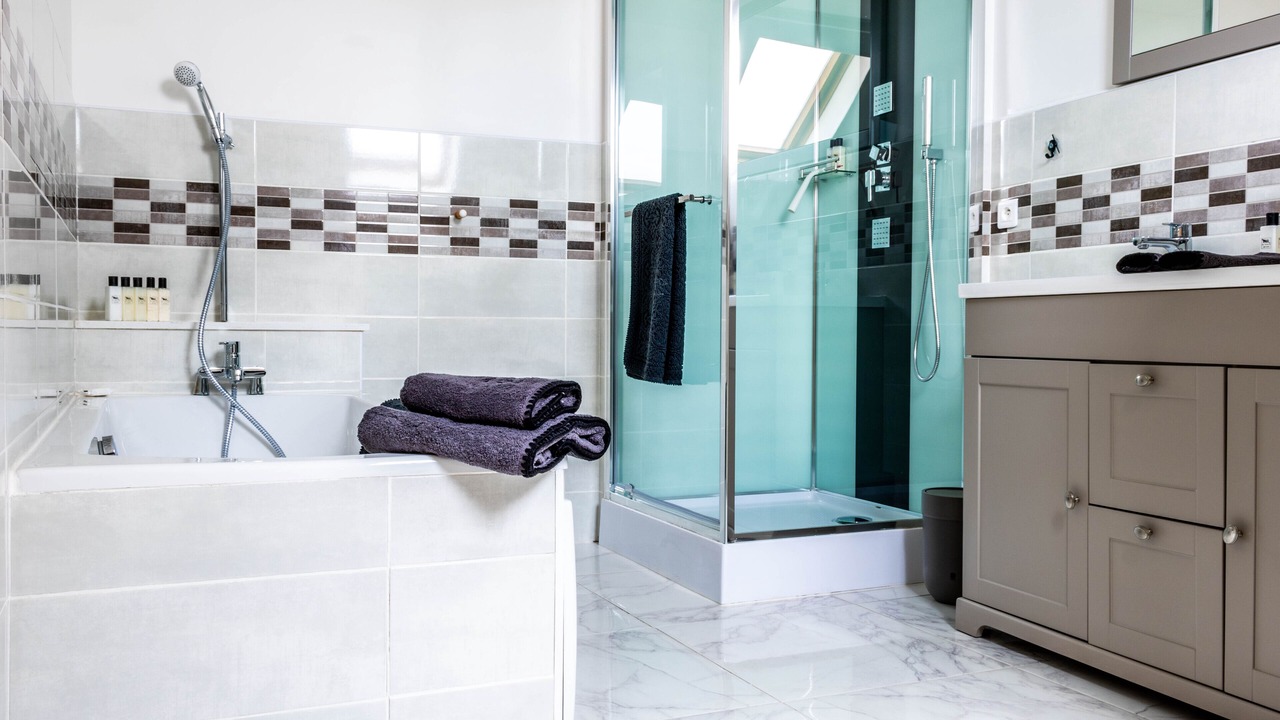 Photo of Bathroom in Ville-Dommange