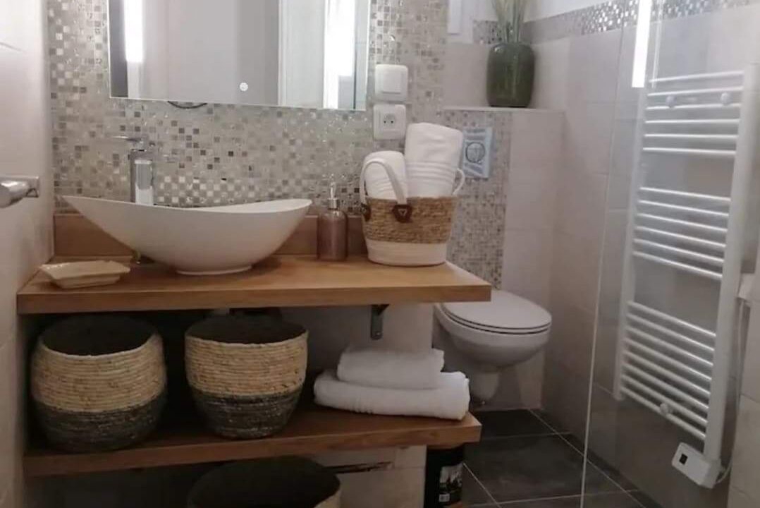 Photo of Bathroom in Longjumeau
