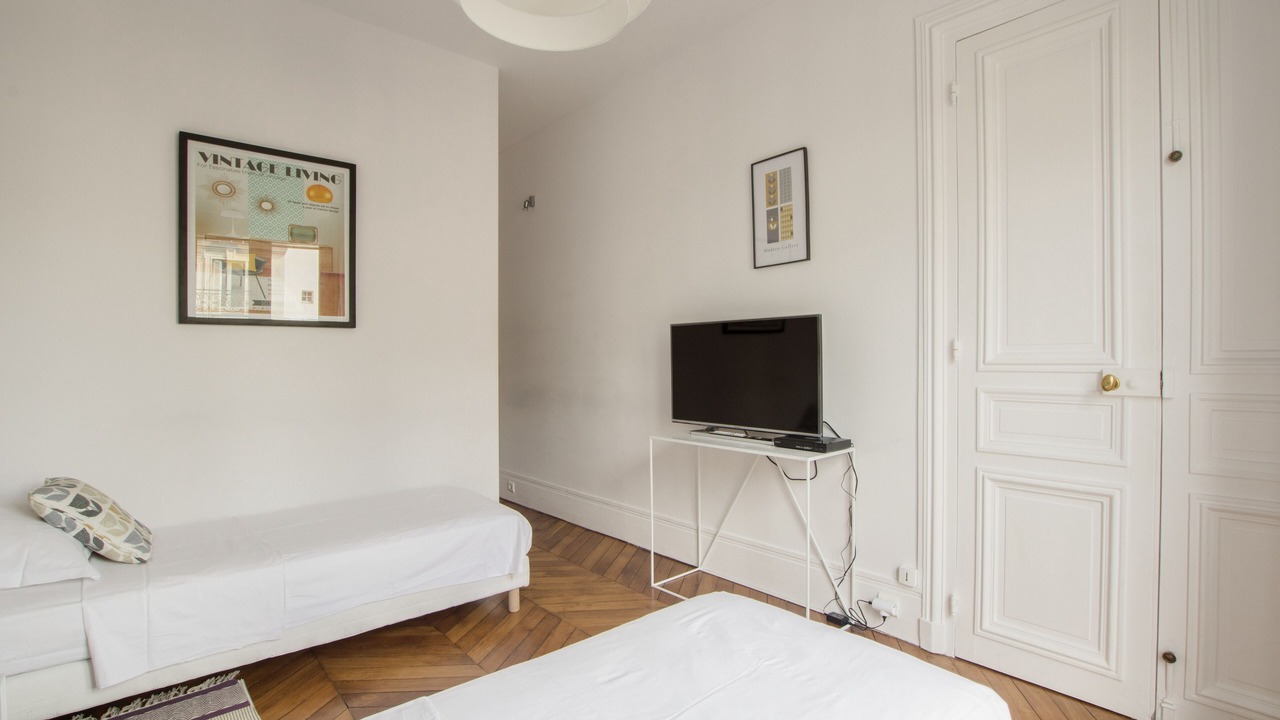 Photo of Bedroom in 8th Arrondissement