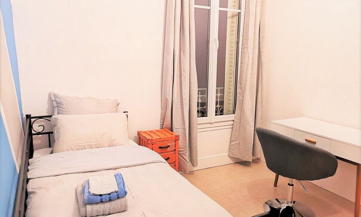 Photo of Bedroom in Soissons