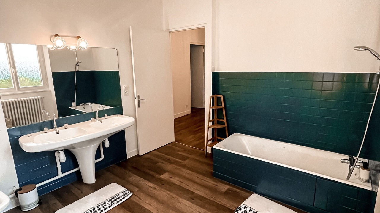 Photo of Bathroom in Le Val-Saint-Pere