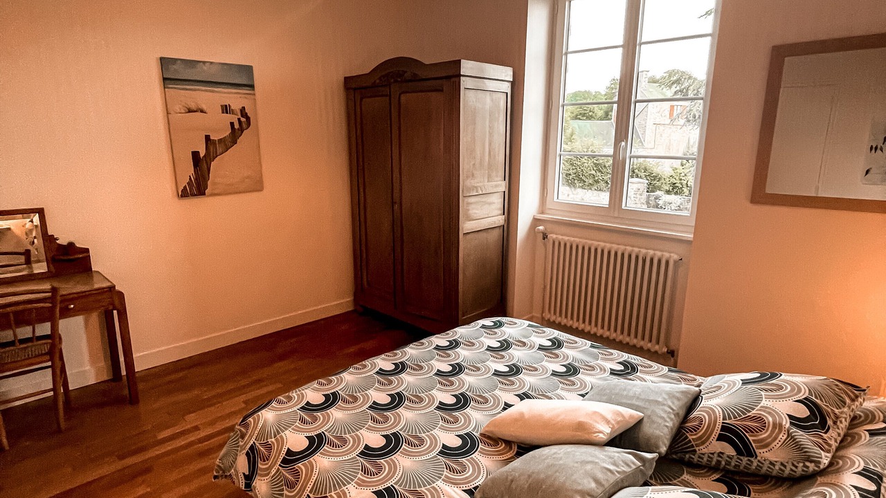 Photo of Bedroom in Le Val-Saint-Pere