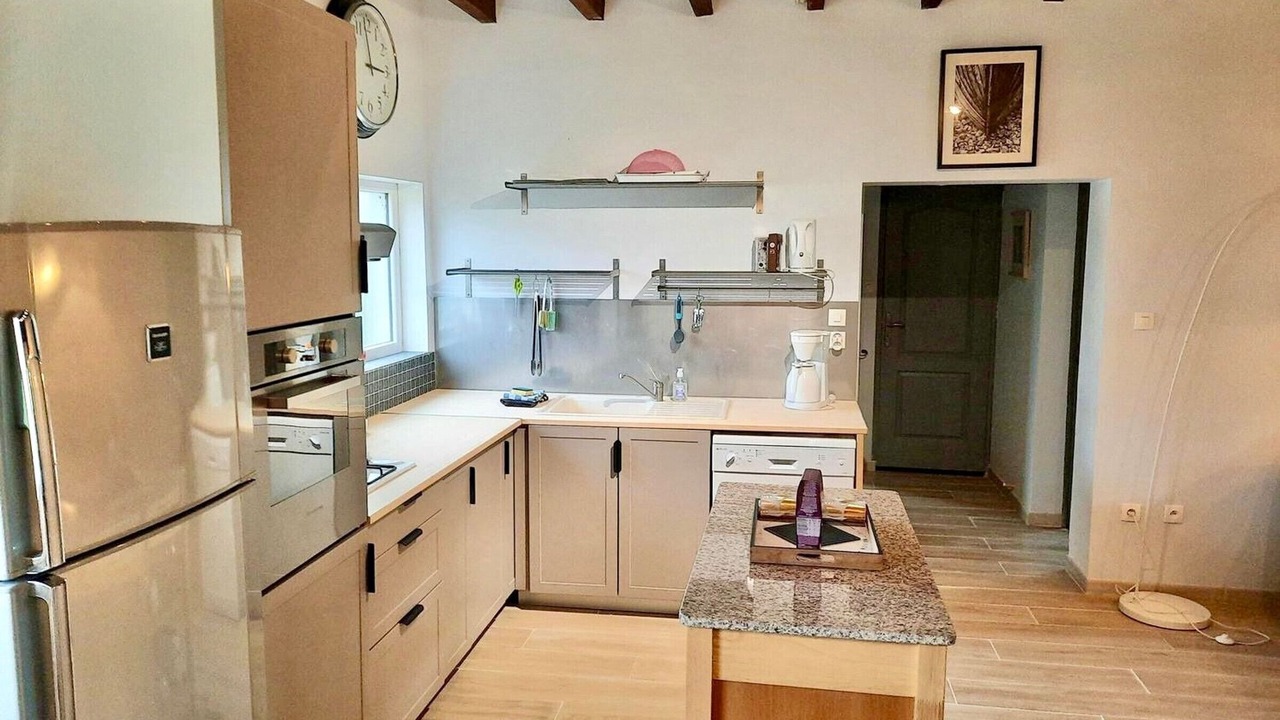 Photo of Kitchen in Brain-sur-Allonnes