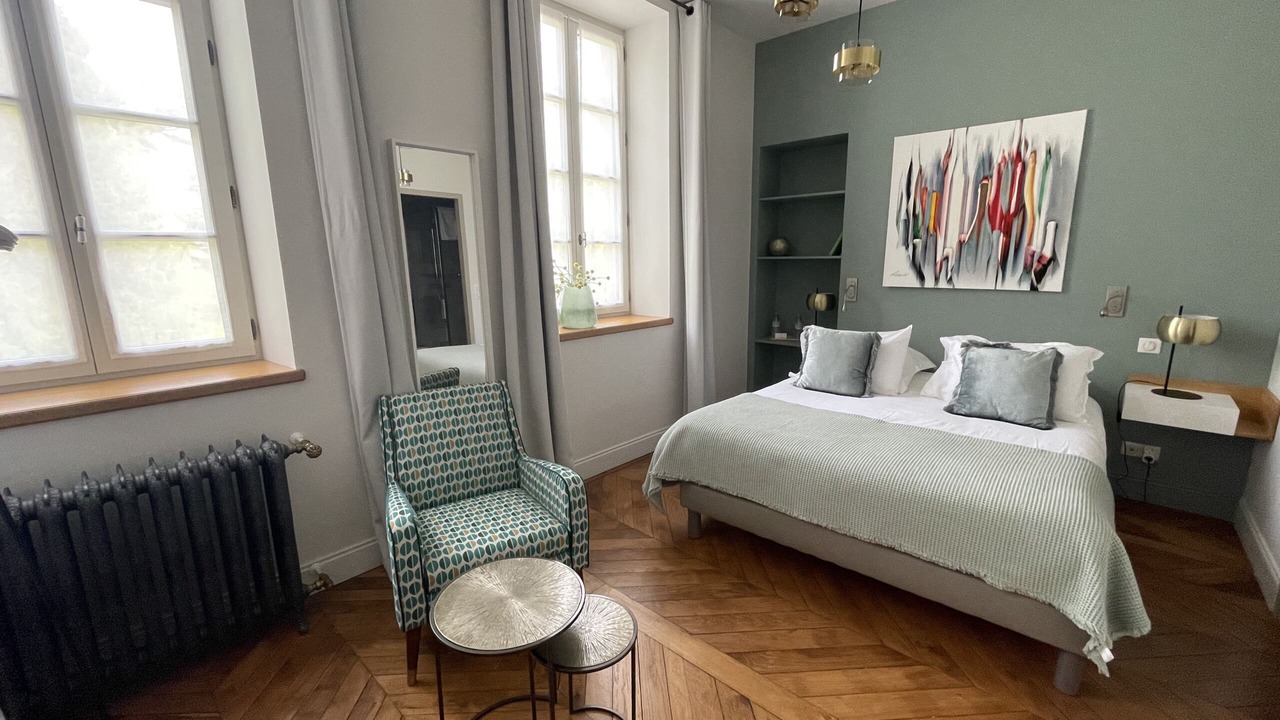 Photo of Bedroom in Savigny-les-Beaune