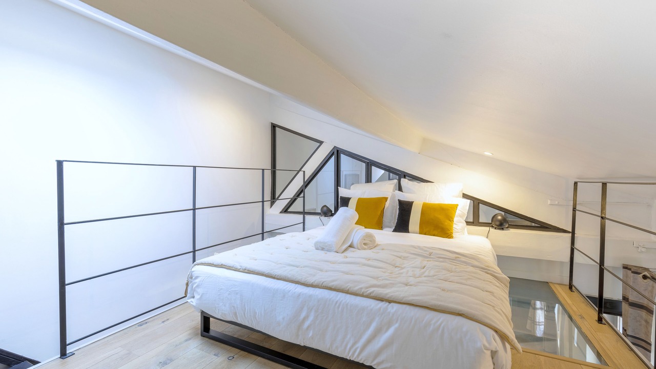 Photo of Bedroom in Notre-Dame