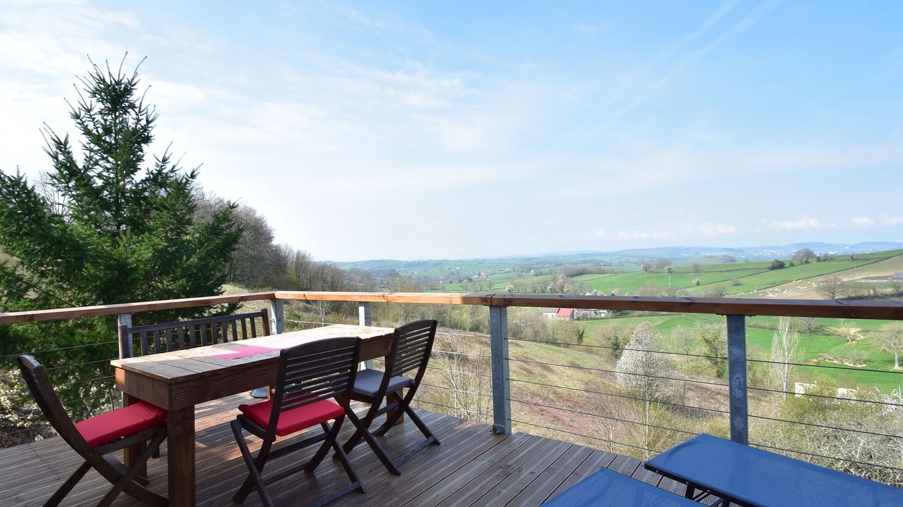 Photo of Patio Balcony in Cuzy
