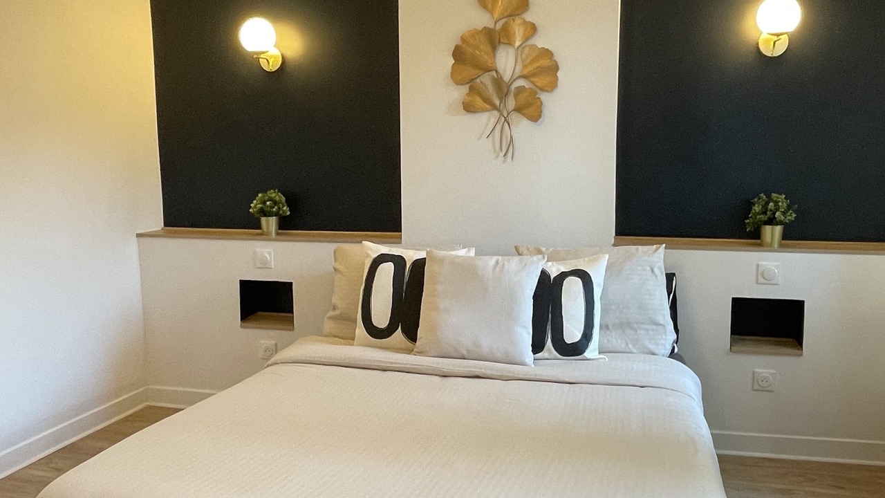 Photo of Bedroom in Douai