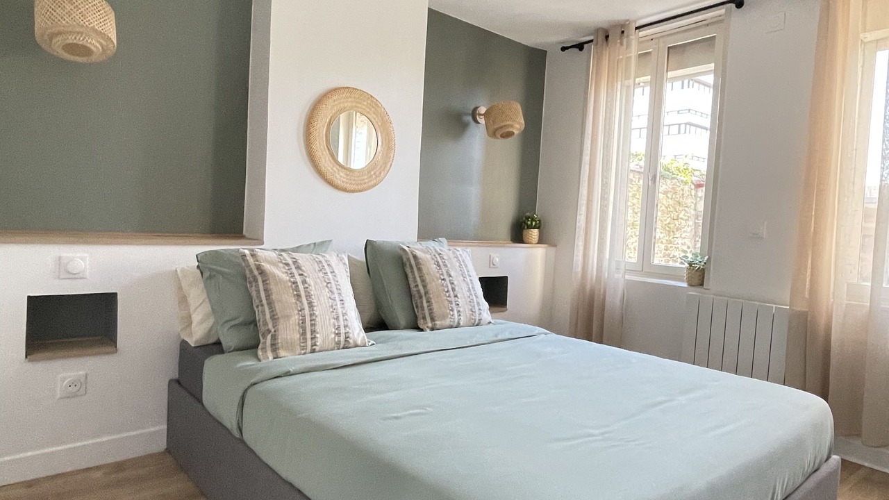 Photo of Bedroom in Douai