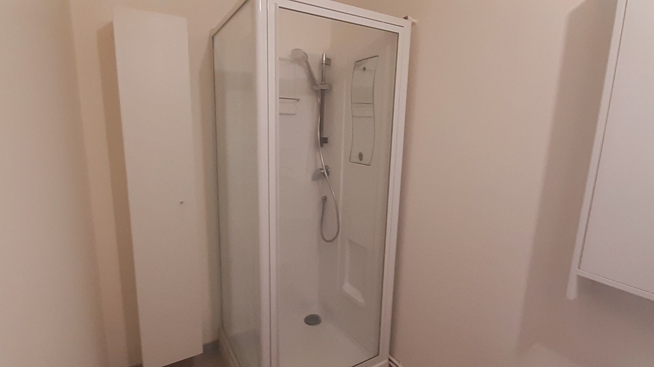 Photo of Bathroom in Denain