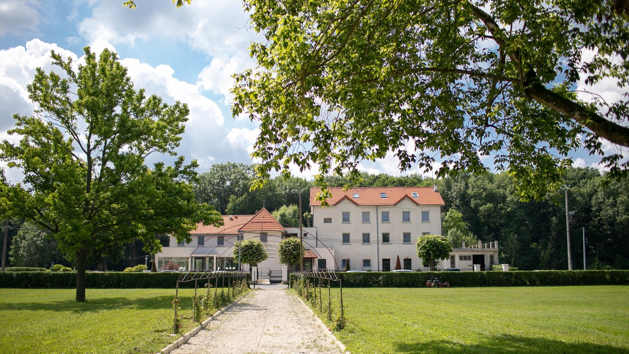 Photo of Outdoor in Montevrain