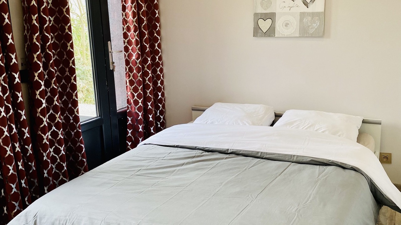 Photo of Bedroom in Centre