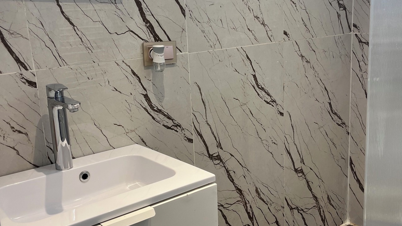 Photo of Bathroom in Centre