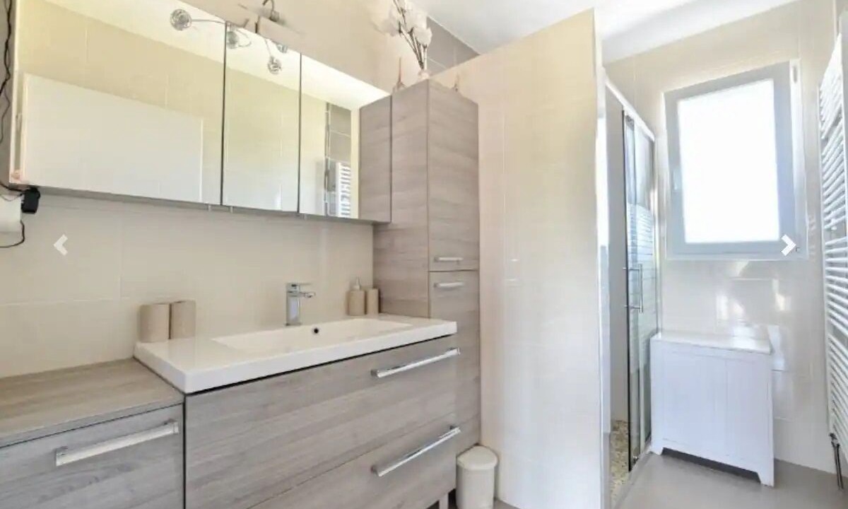 Photo of Bathroom in Vigy