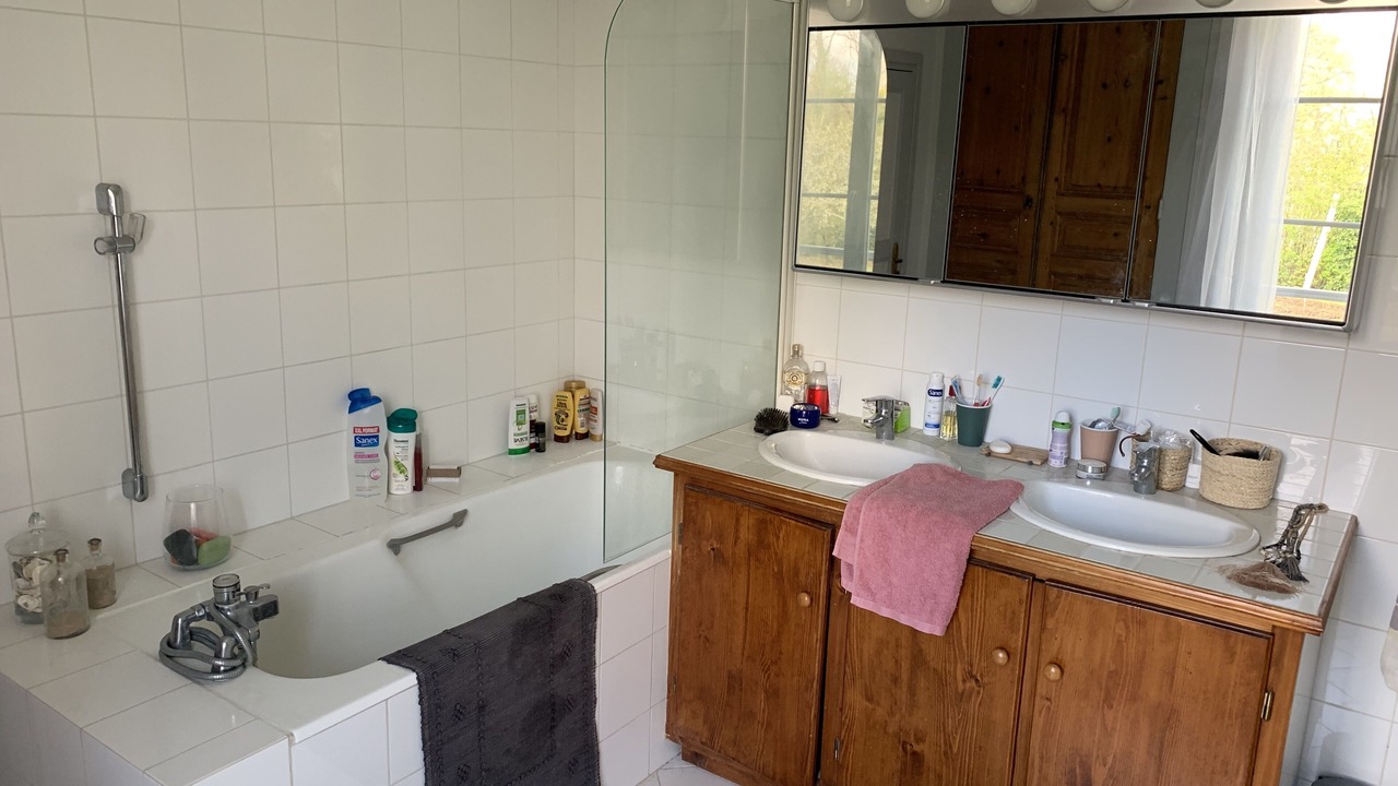 Photo of Bathroom in Coulonges-sur-Sarthe