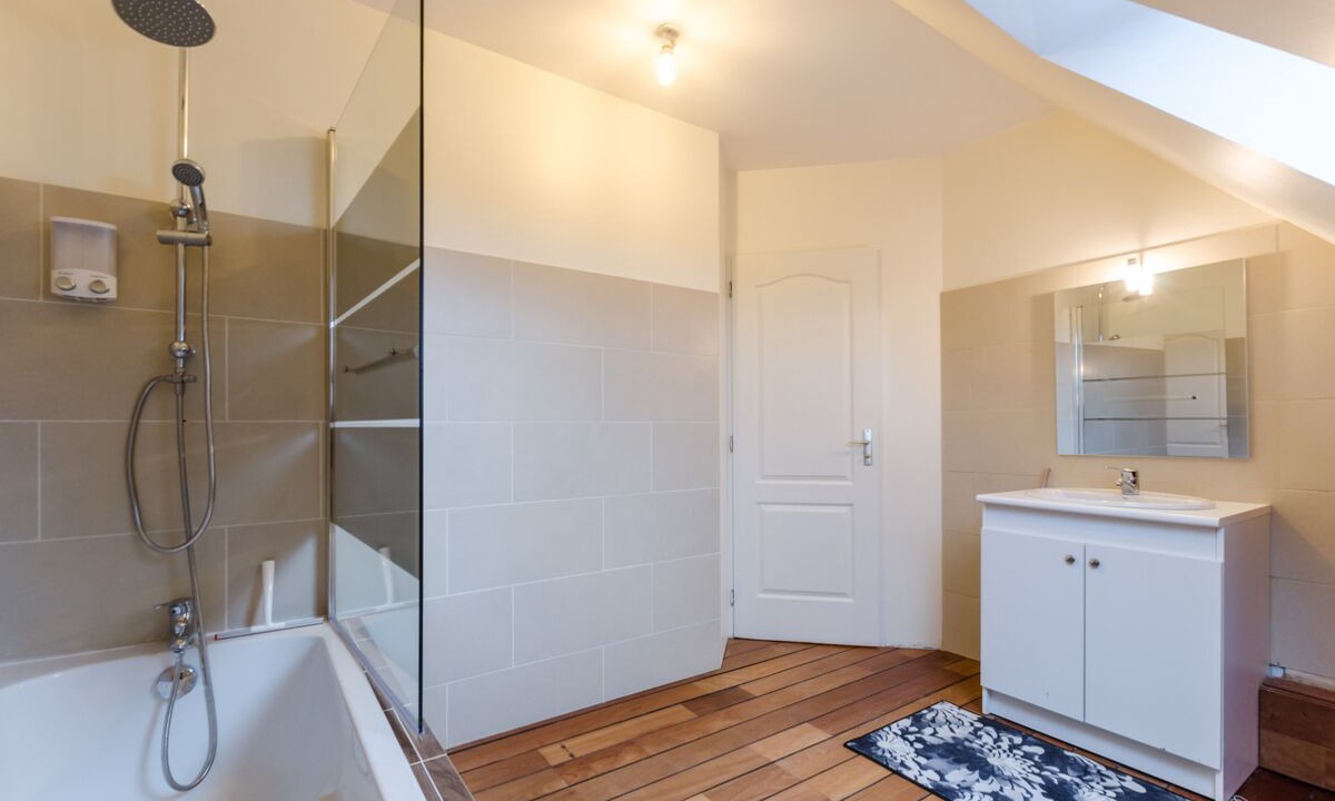 Photo of Bathroom in Villenauxe-la-Grande