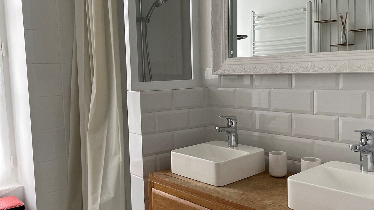 Photo of Bathroom in Acheres-la-Foret