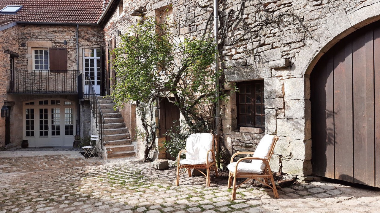 Photo of Outdoor in Flavigny-sur-Ozerain