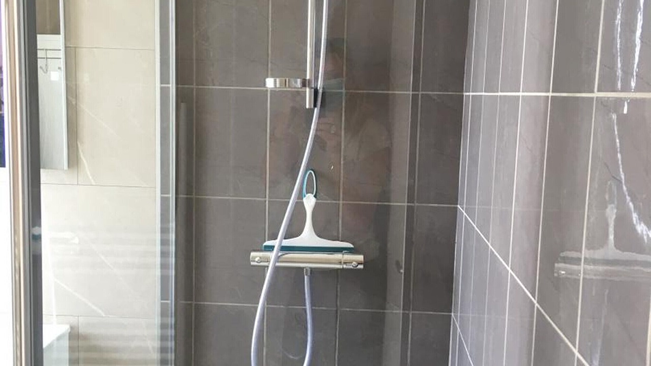 Photo of Bathroom in Aniche