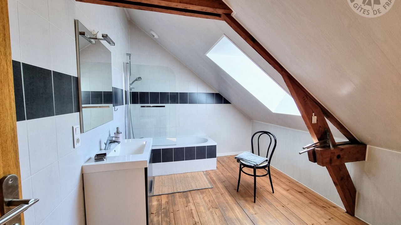 Photo of Bathroom in Esquelbecq