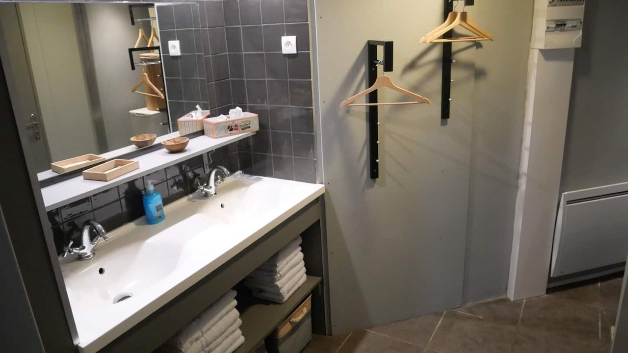 Photo of Bathroom in Flines-les-Mortagne