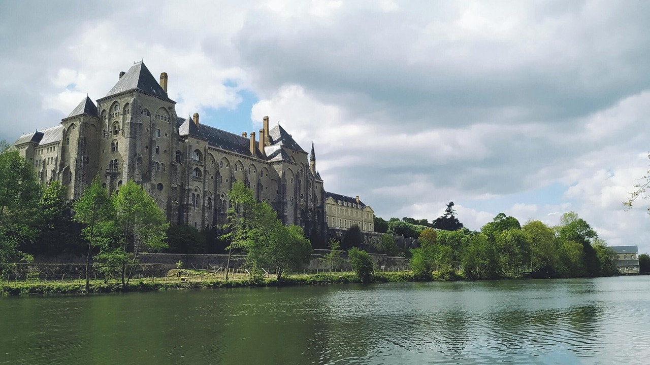 Photo of Outdoor in Solesmes