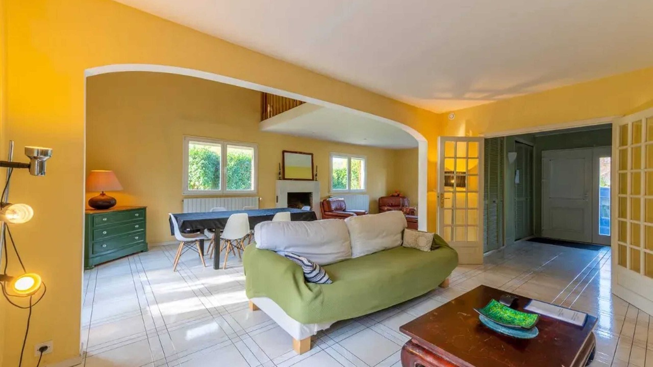 Photo of Livingroom in Saints